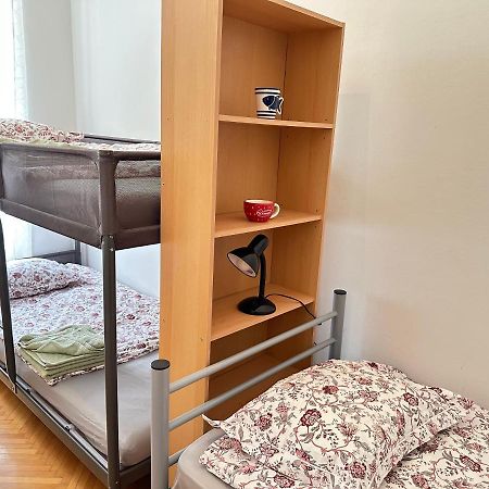 Merry Rooms Budapest Luaran gambar