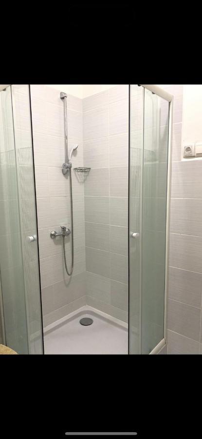 Merry Rooms Budapest Luaran gambar